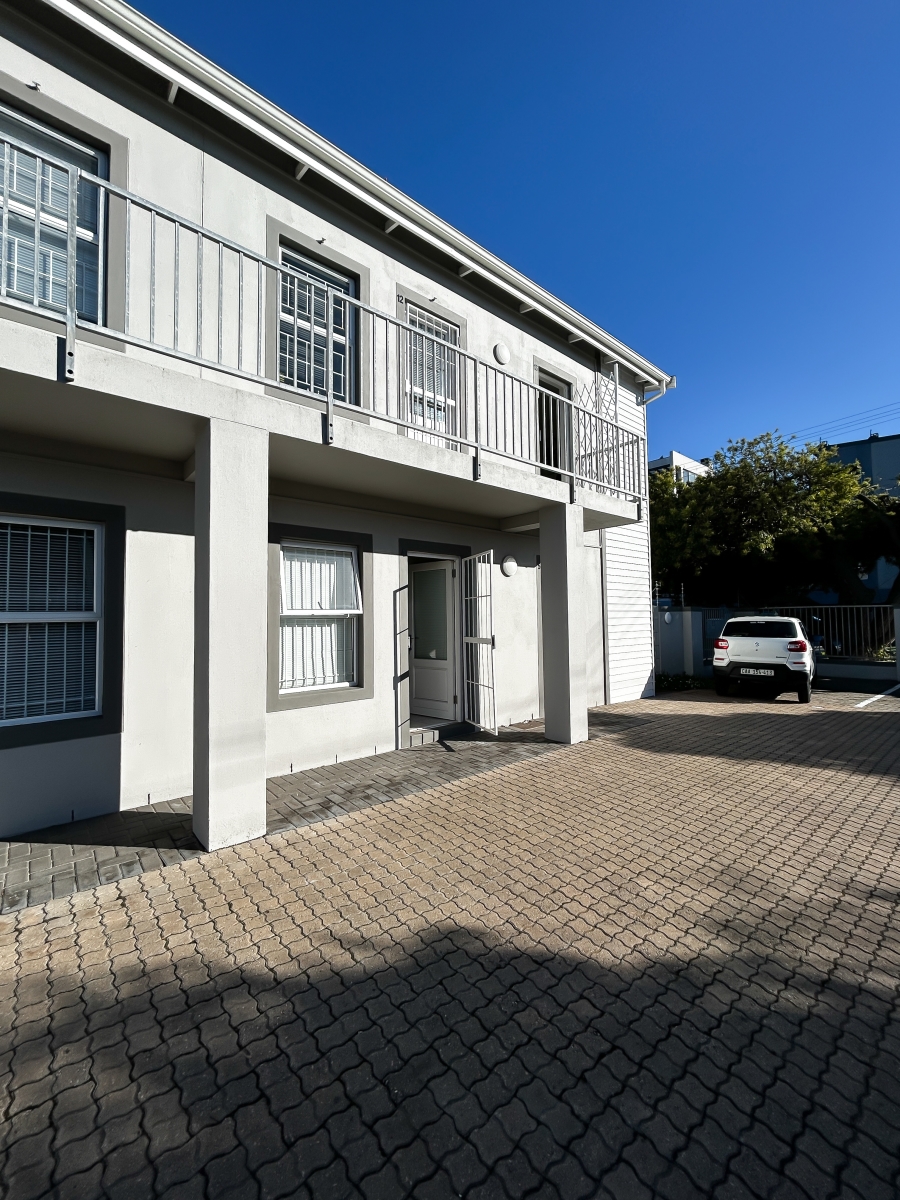 1 Bedroom Property for Sale in Table View Western Cape